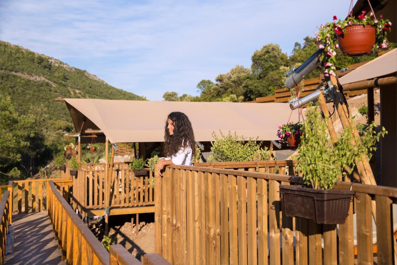 Sea Glamping Hotel Kotor Exterior photo