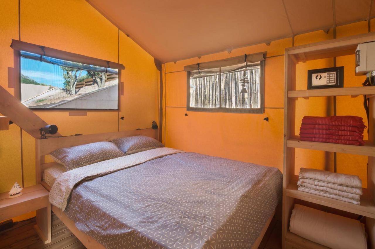 Sea Glamping Hotel Kotor Exterior photo