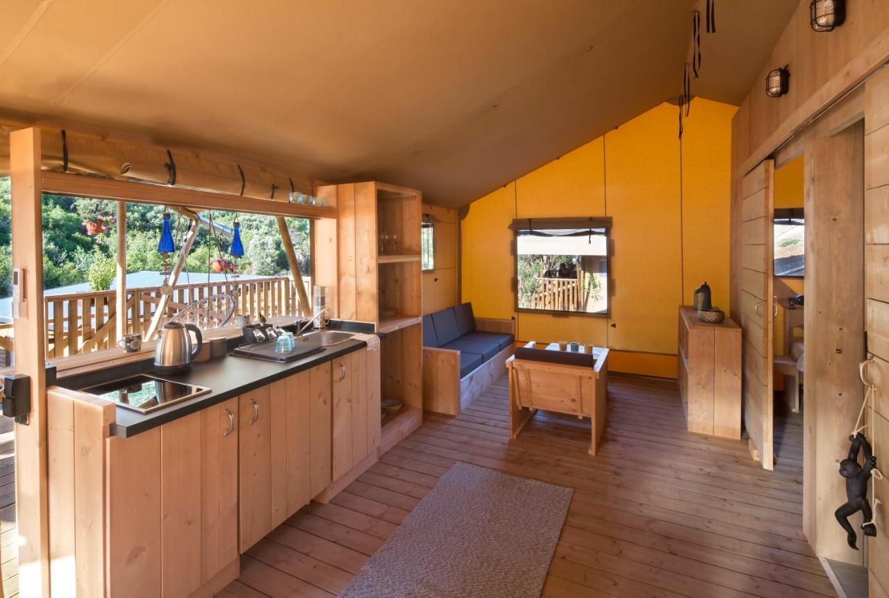 Sea Glamping Hotel Kotor Exterior photo