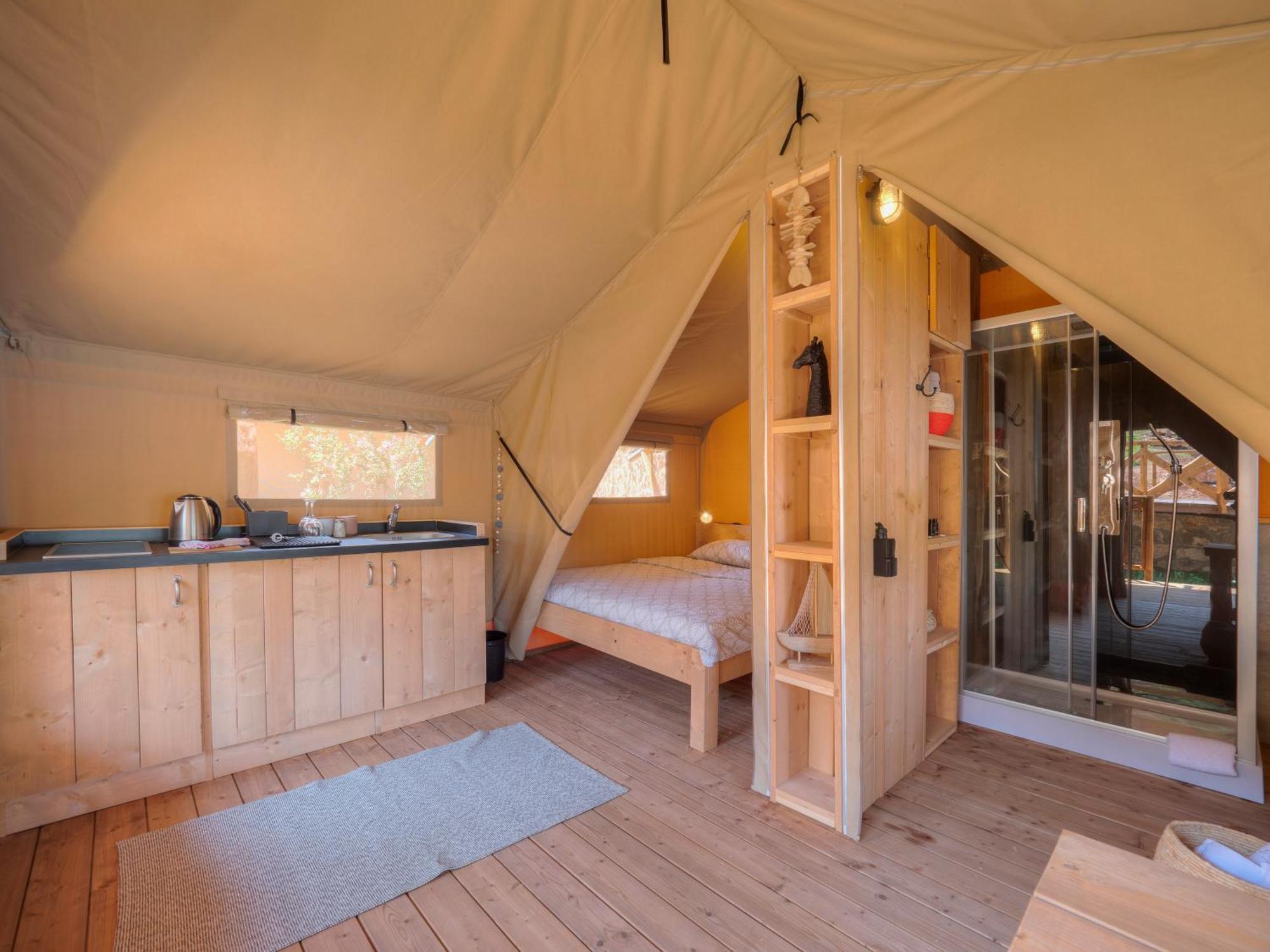 Sea Glamping Hotel Kotor Exterior photo