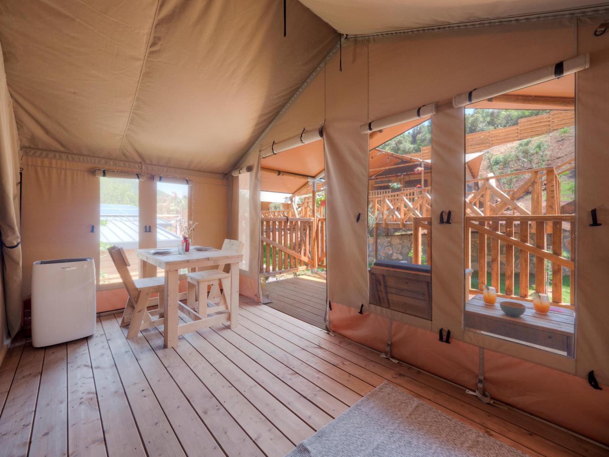 Sea Glamping Hotel Kotor Exterior photo