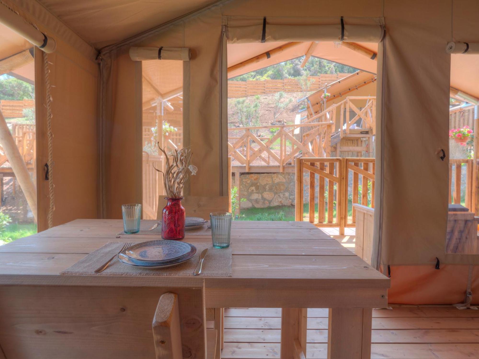 Sea Glamping Hotel Kotor Exterior photo