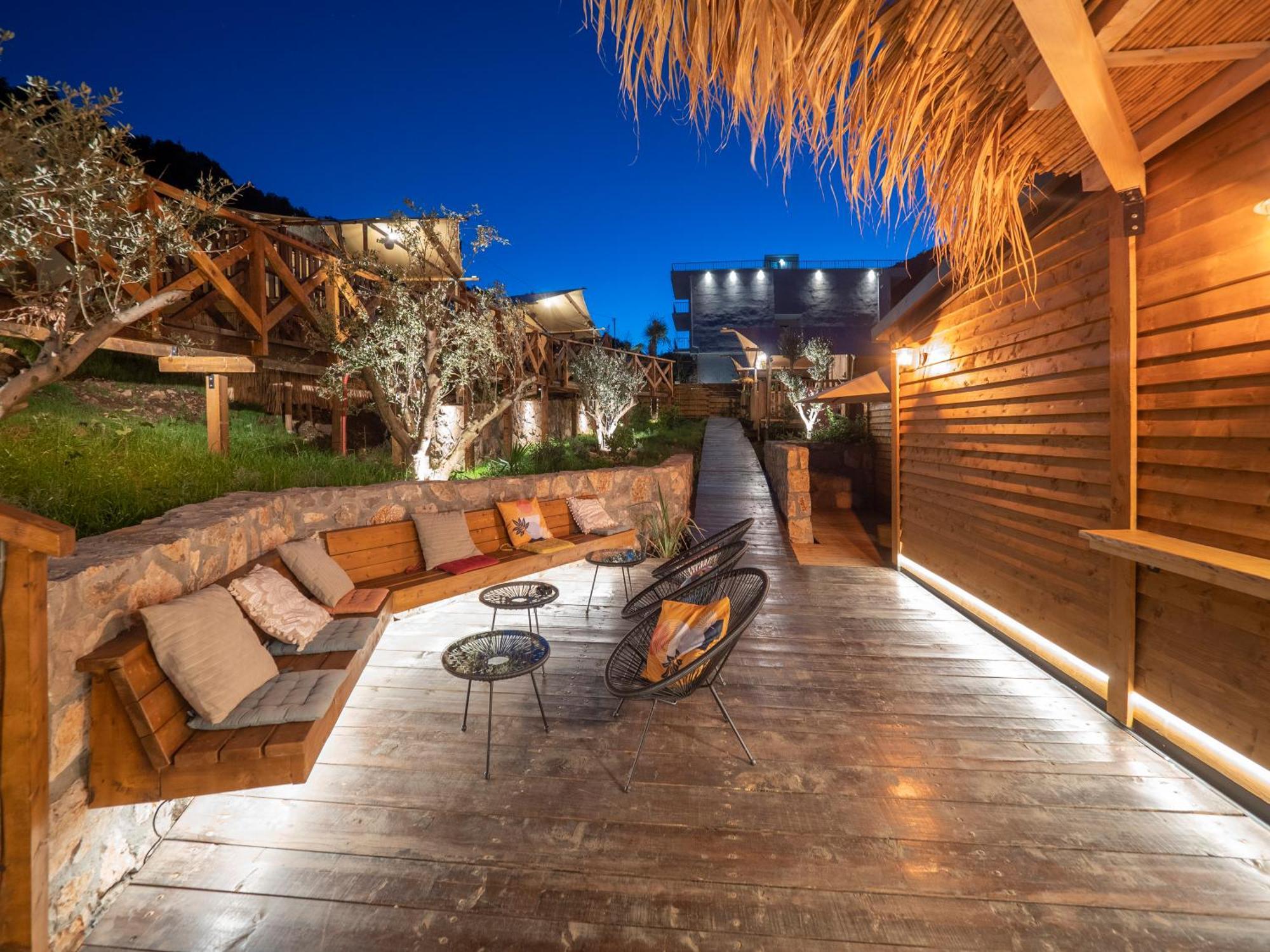 Sea Glamping Hotel Kotor Exterior photo