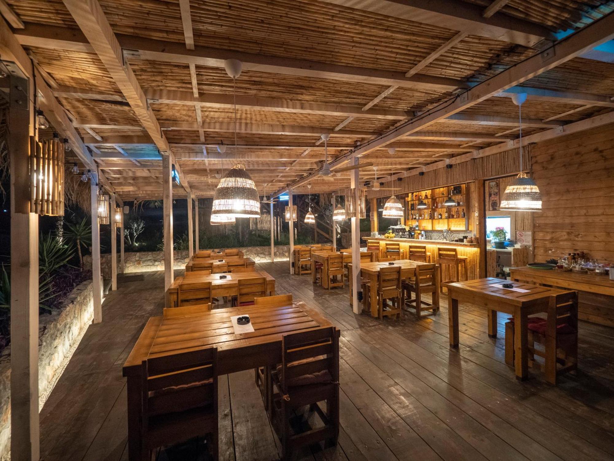Sea Glamping Hotel Kotor Exterior photo