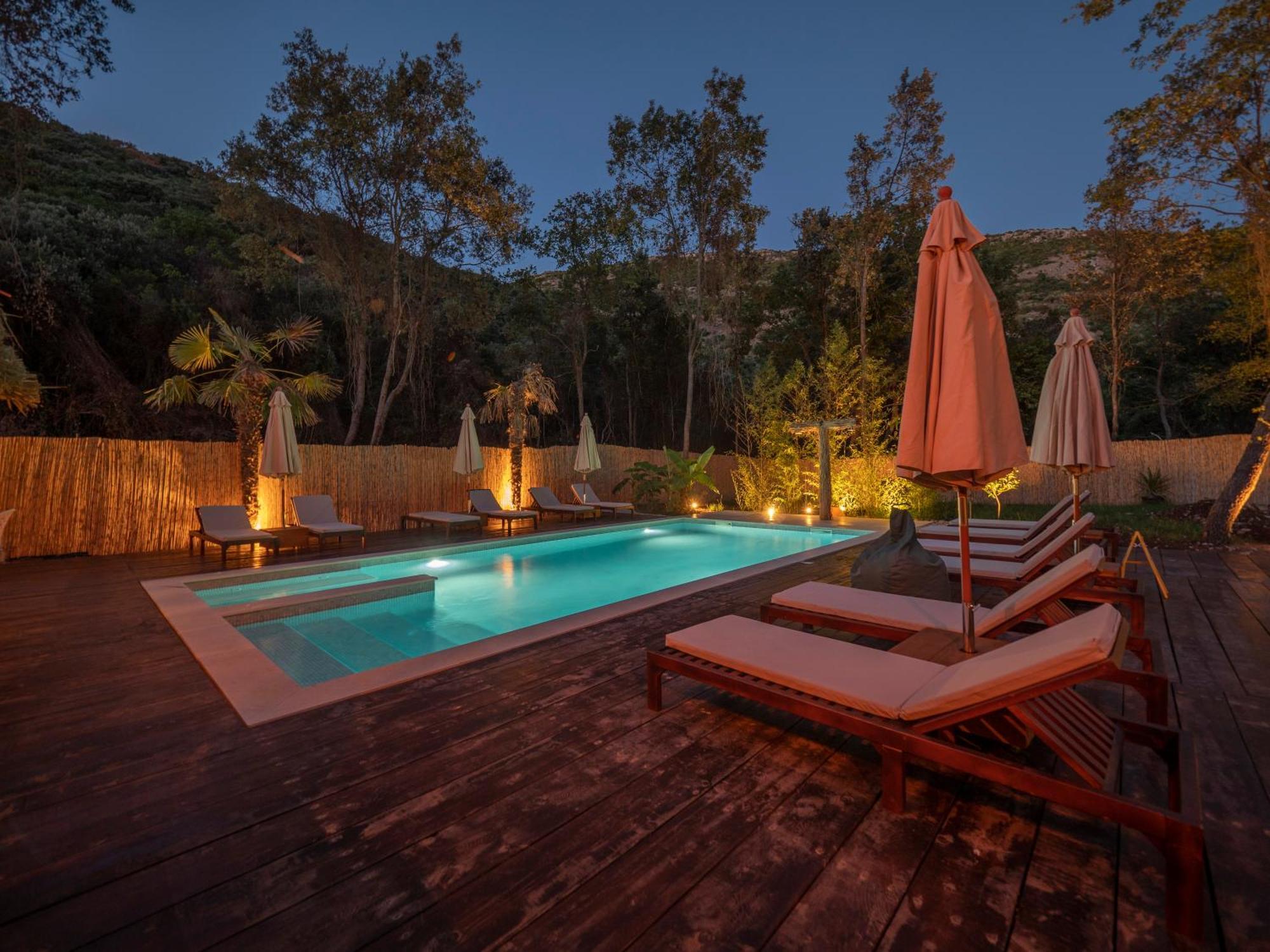 Sea Glamping Hotel Kotor Exterior photo